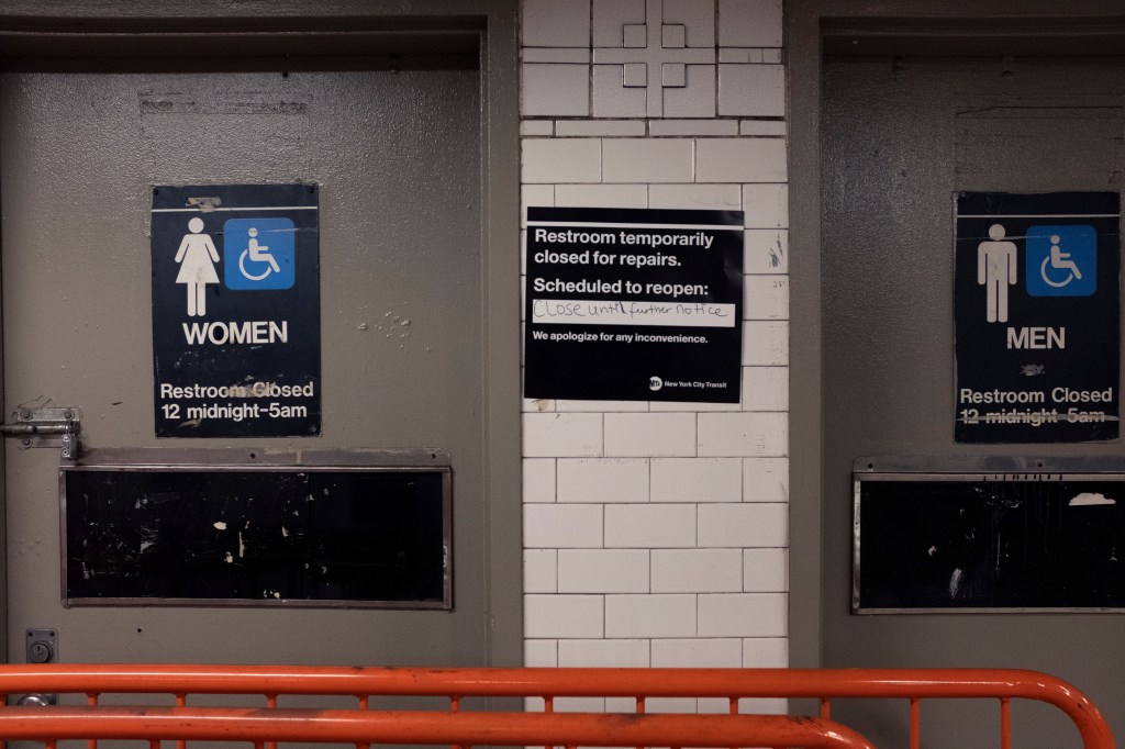 Reopen The Subway&nbsp;Bathrooms
